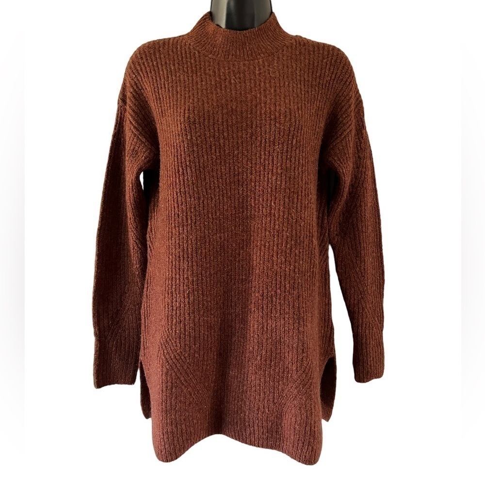 OLD Navy Knit Sweater in Brown (Small)